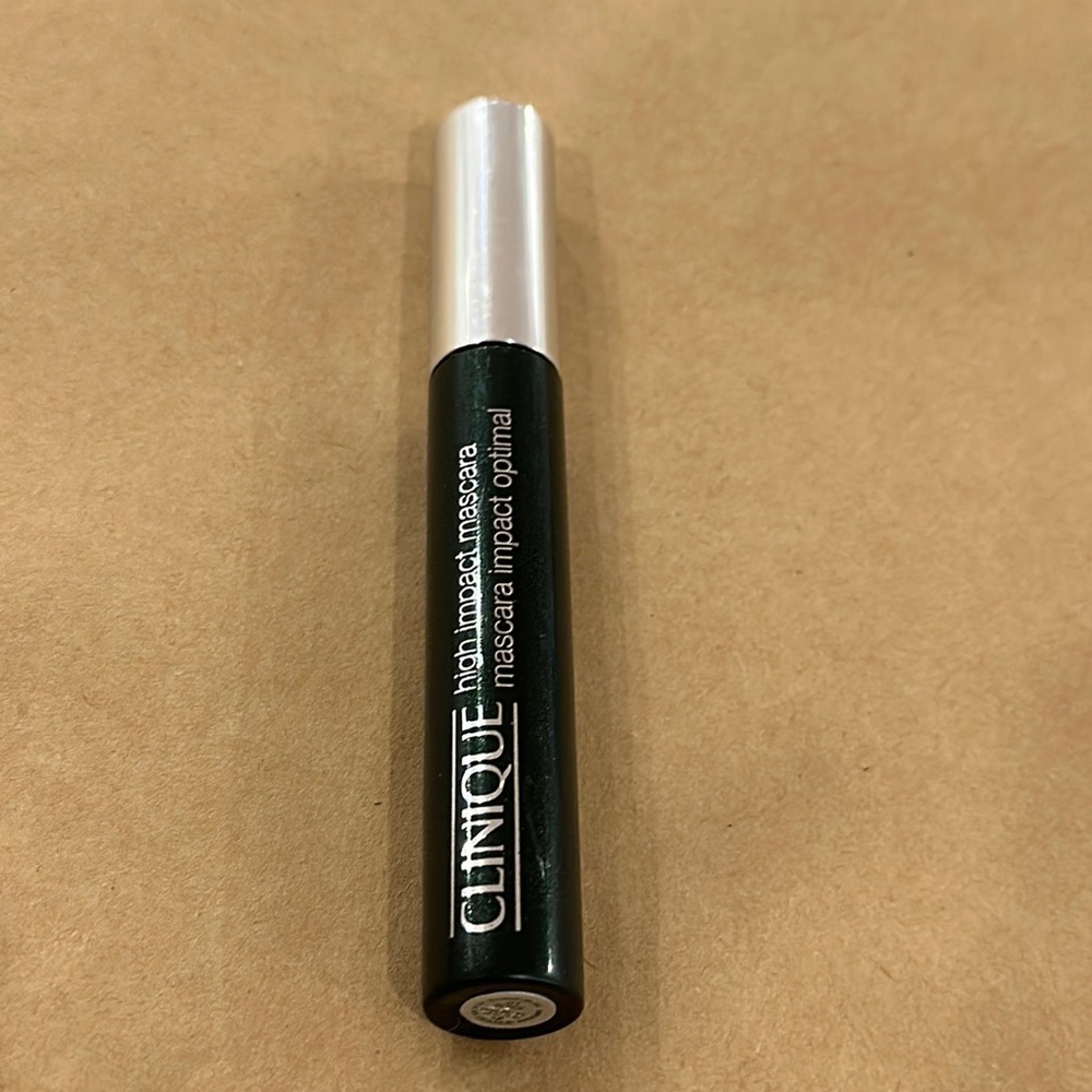 CLINIQUE high impact mascara
mascara impact optimal.
